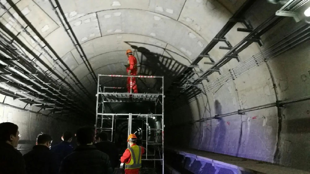 敦煌地铁线路病害整治及养护维修